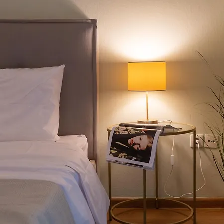 New Stylish 2bd With Balcony アパート *