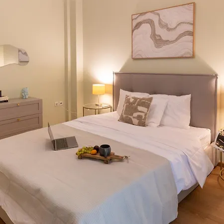 New Stylish 2bd With Balcony アパート *