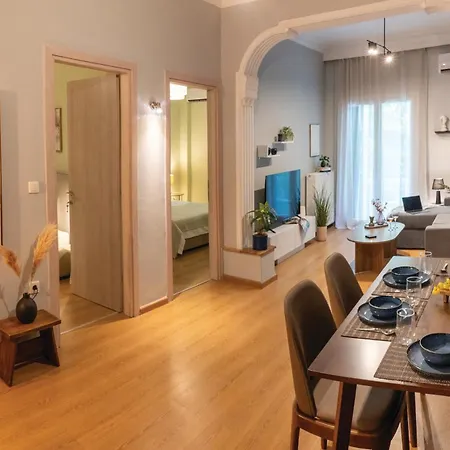 New Stylish 2bd With Balcony テッサロニキ